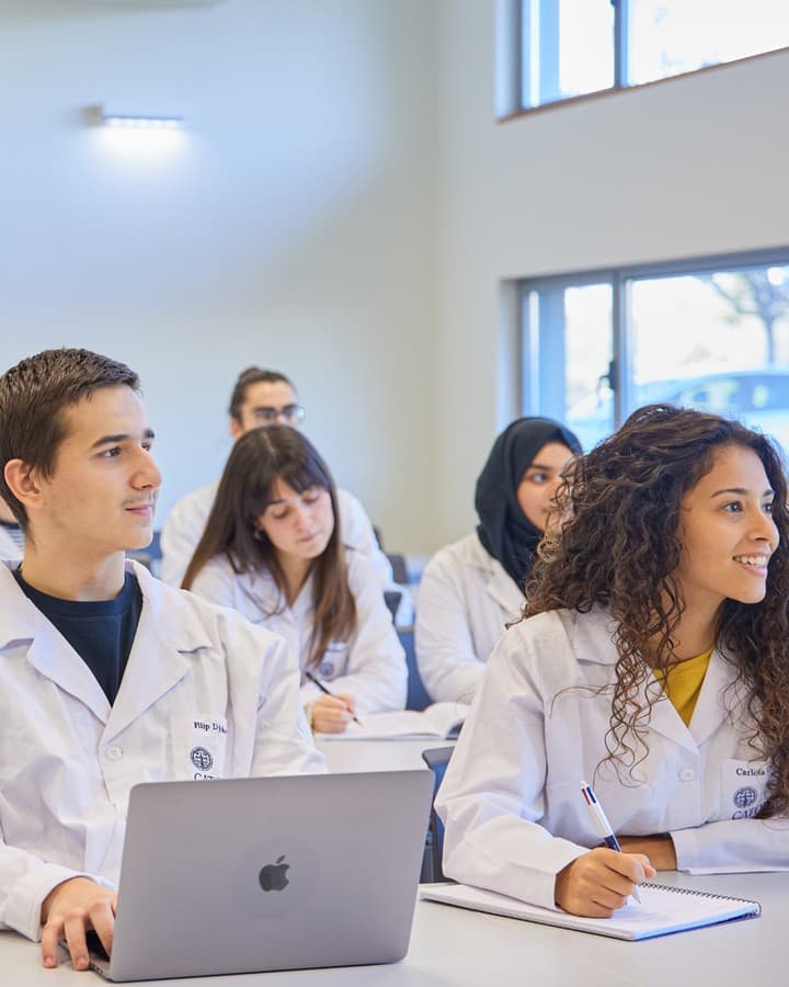 Católica Medical School Gallery Image 1